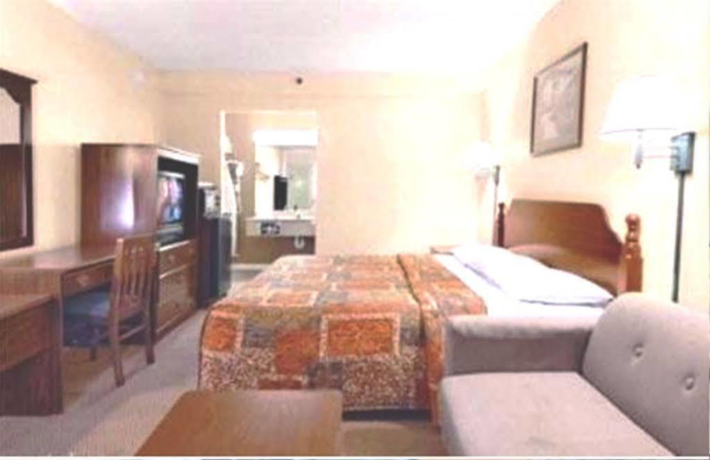 Deerfield Inn & Suites Μάντισον Εξωτερικό φωτογραφία