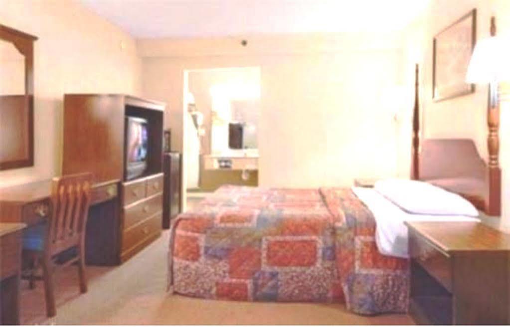 Deerfield Inn & Suites Μάντισον Εξωτερικό φωτογραφία